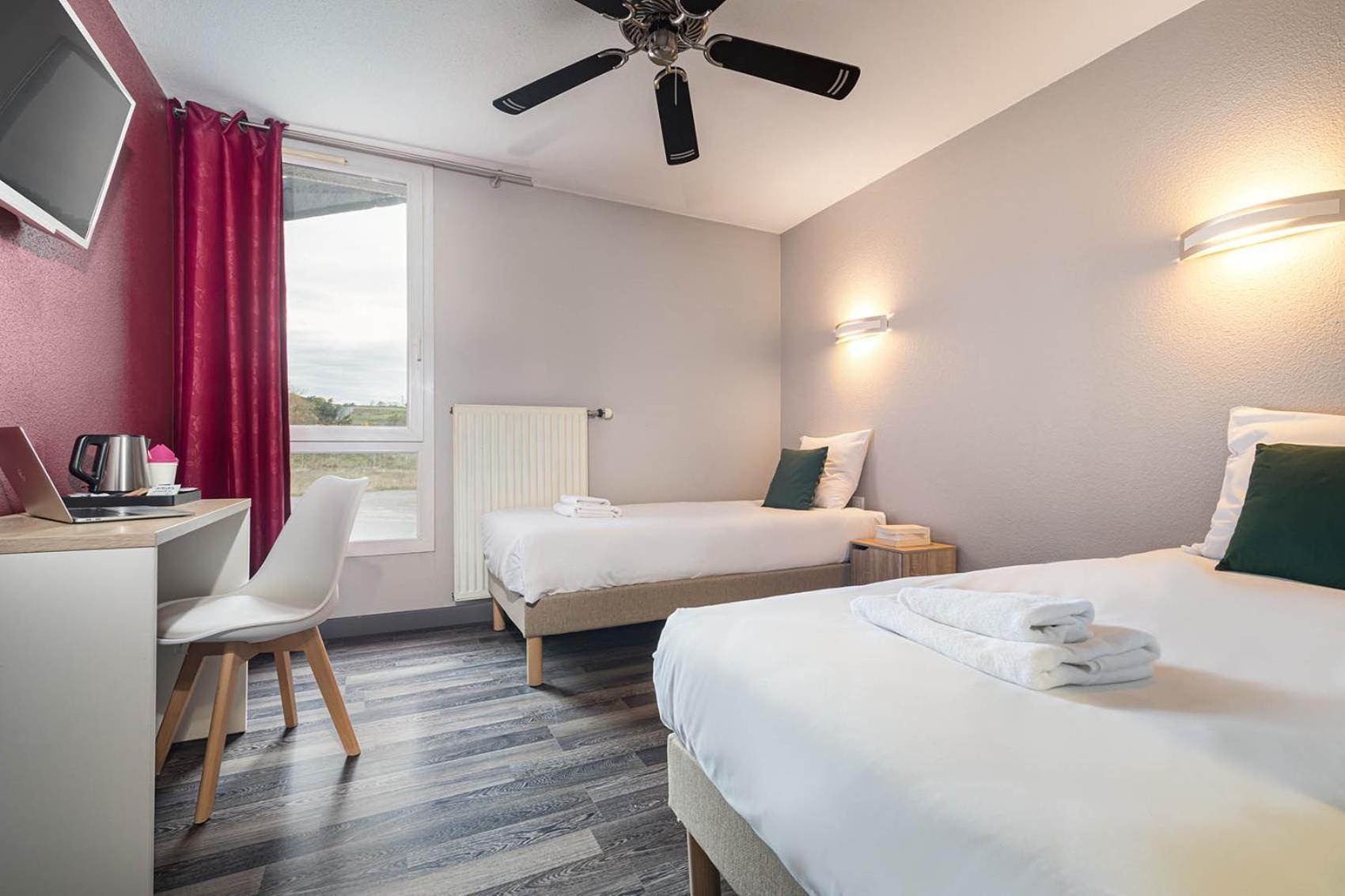 Logis Hotel Restaurant L'Abri Blavozy Zewnętrze zdjęcie