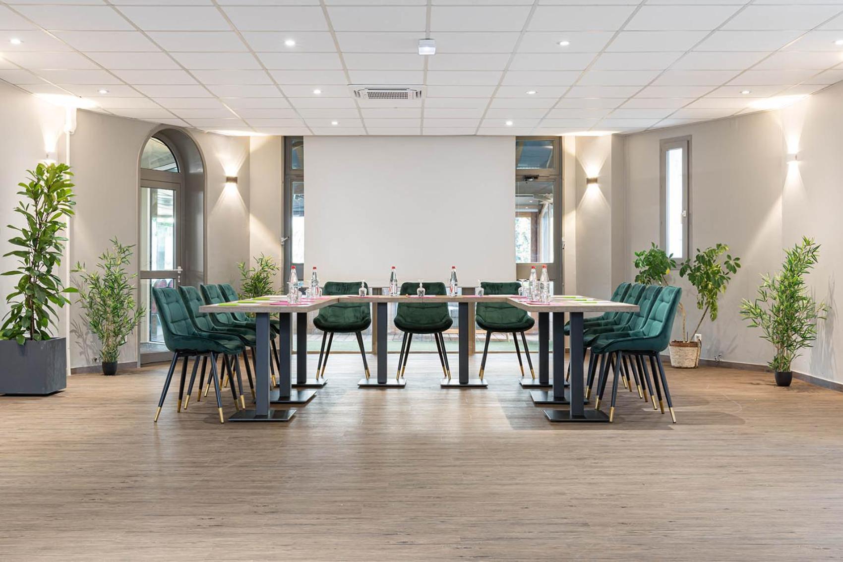 Logis Hotel Restaurant L'Abri Blavozy Zewnętrze zdjęcie