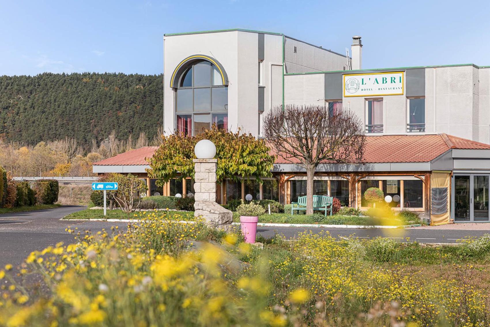Logis Hotel Restaurant L'Abri Blavozy Zewnętrze zdjęcie
